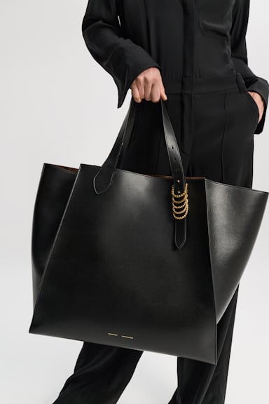 Dorothee Schumacher XL Tote Bag in soft calf leather with D-ring hardware black